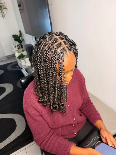 Vanille carré avec les mèche bouclés 
