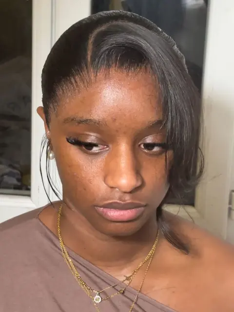 Ponytail Lace